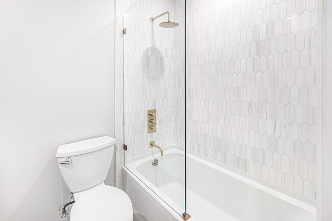 Photo - 2798 NE 2nd Ave House