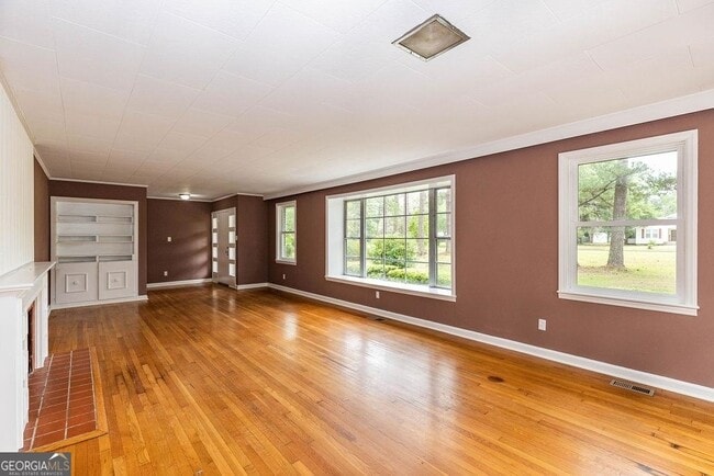 Photo - 405 Springfield Ave