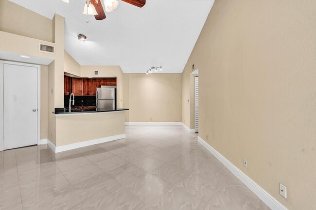 Photo - 3340 Pinewalk Dr N