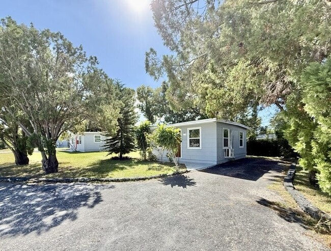 Photo - 4091 58th Ave N