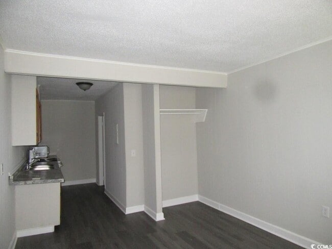 Photo - 204 4th Ave N