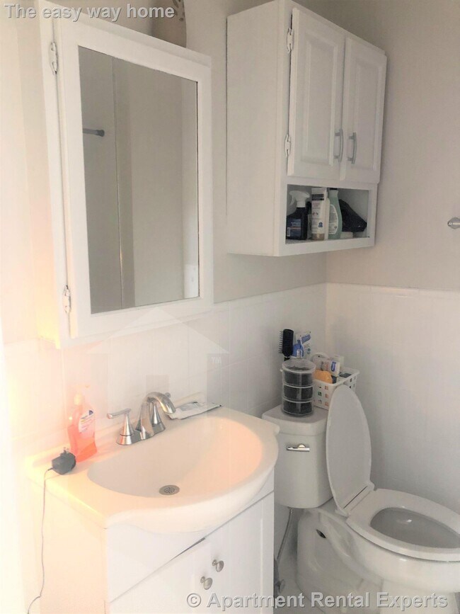 Photo - 160 Broadway Unidad #2