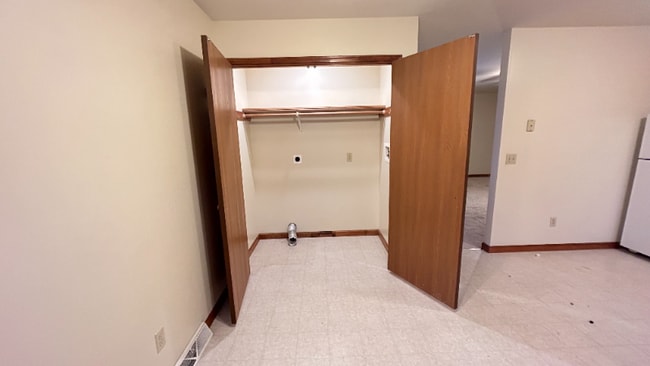 Photo - 1941 Western Ave Unidad 1203