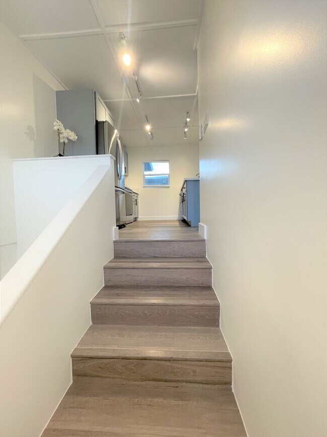 Photo - 3036 Monsarrat Ave Unit 2 Bed