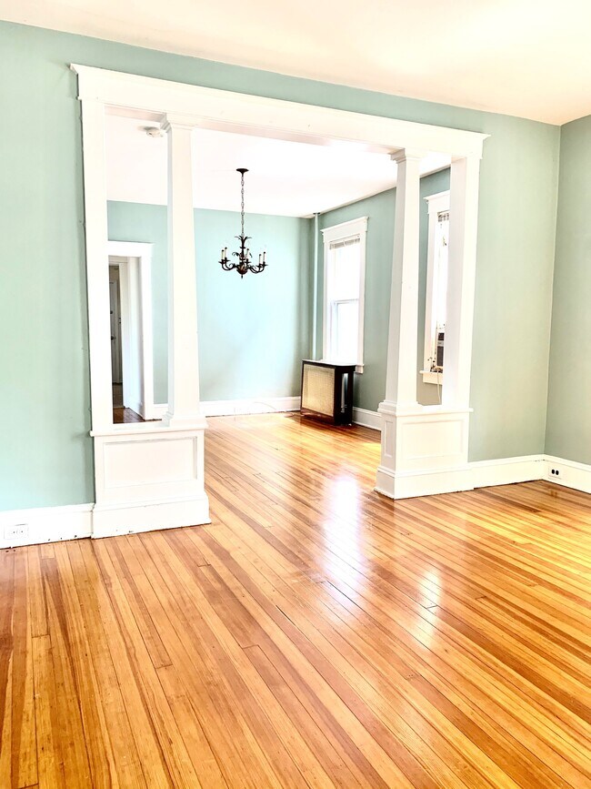 Photo - 217 N 4th Ave