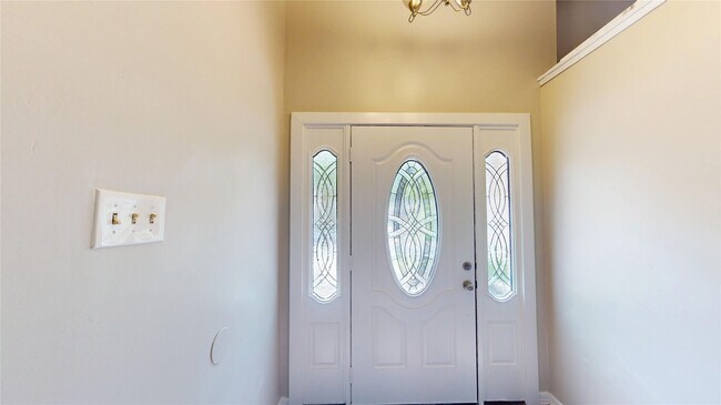 Photo - 2139 Middle Creek Dr