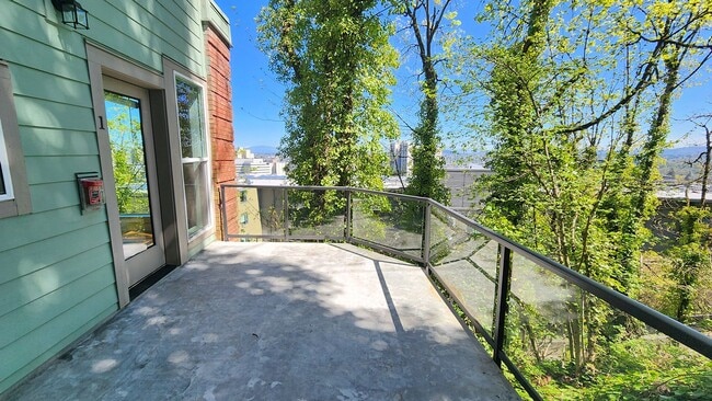 Photo - 2400 SW Hoffman Ave Unit 1