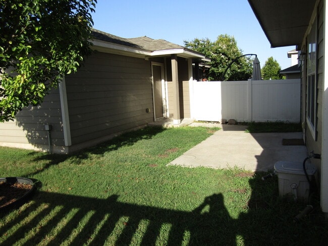 Photo - 408 N Cascades Ave