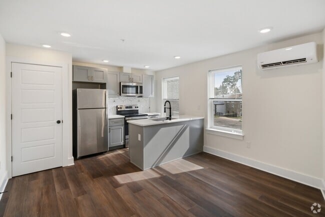 Building Photo - 7620 Ridge Ave Rental
