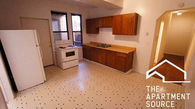 Building Photo - 3149 W Medill Ave Unit 2 Rental
