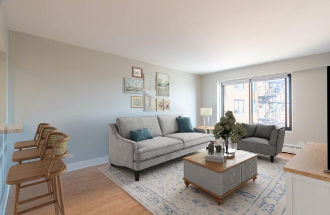 Photo - 855 Hinman Ave