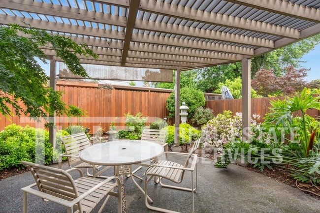 Photo - 4730 Clothier Way