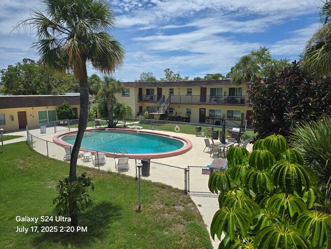 Photo - Le Mans Apartments