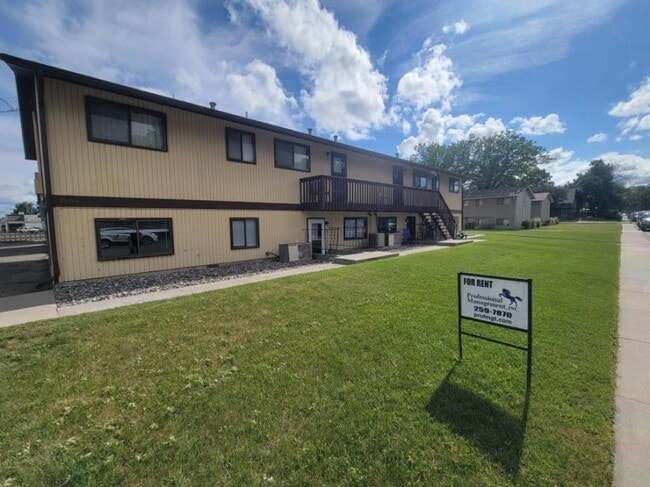 Building Photo - 2 bedroom in Billings MT 59102 Rental