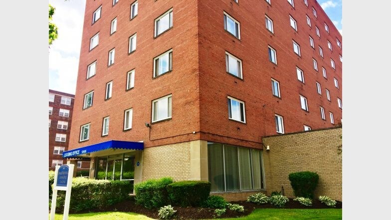 The Vista At Shaker Square Apartments For Rent In Cleveland Oh Forrent Com