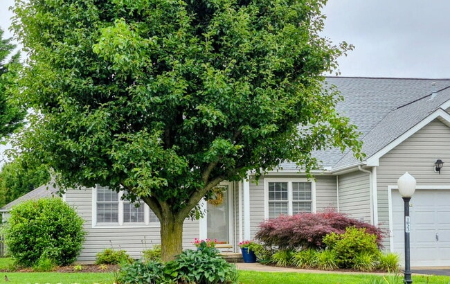 Photo - 1023 E Schumaker Manor Dr