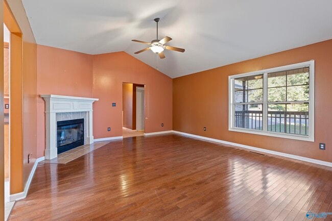 Photo - 102 Compass Hill Cir