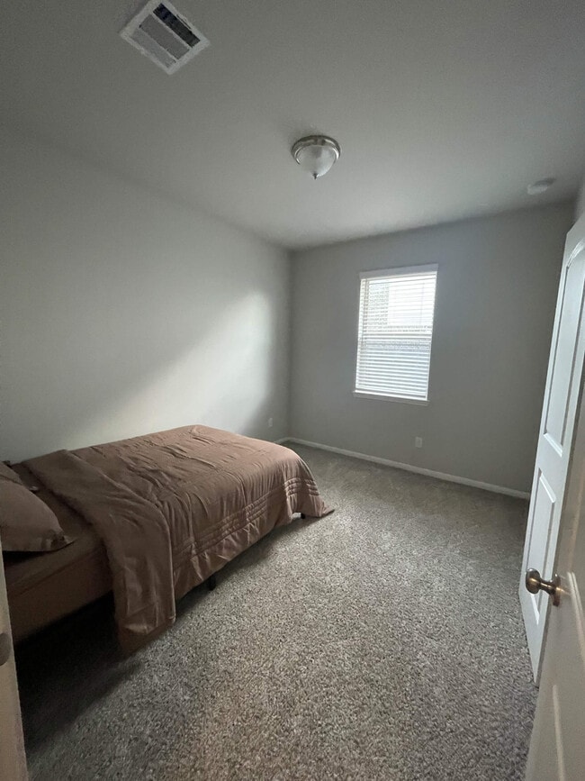 1807 Oakdale Mist Dr