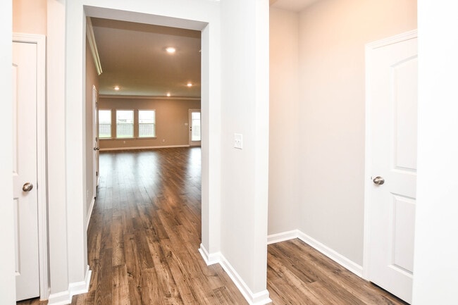 Photo - 102 Duskwood Dr Casa