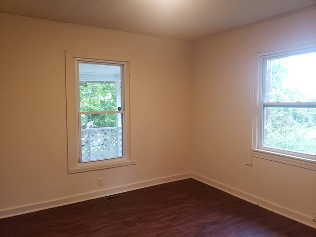 111 Mulberry Rd