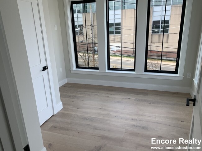 Photo - 22 Everett St Unit 157-303