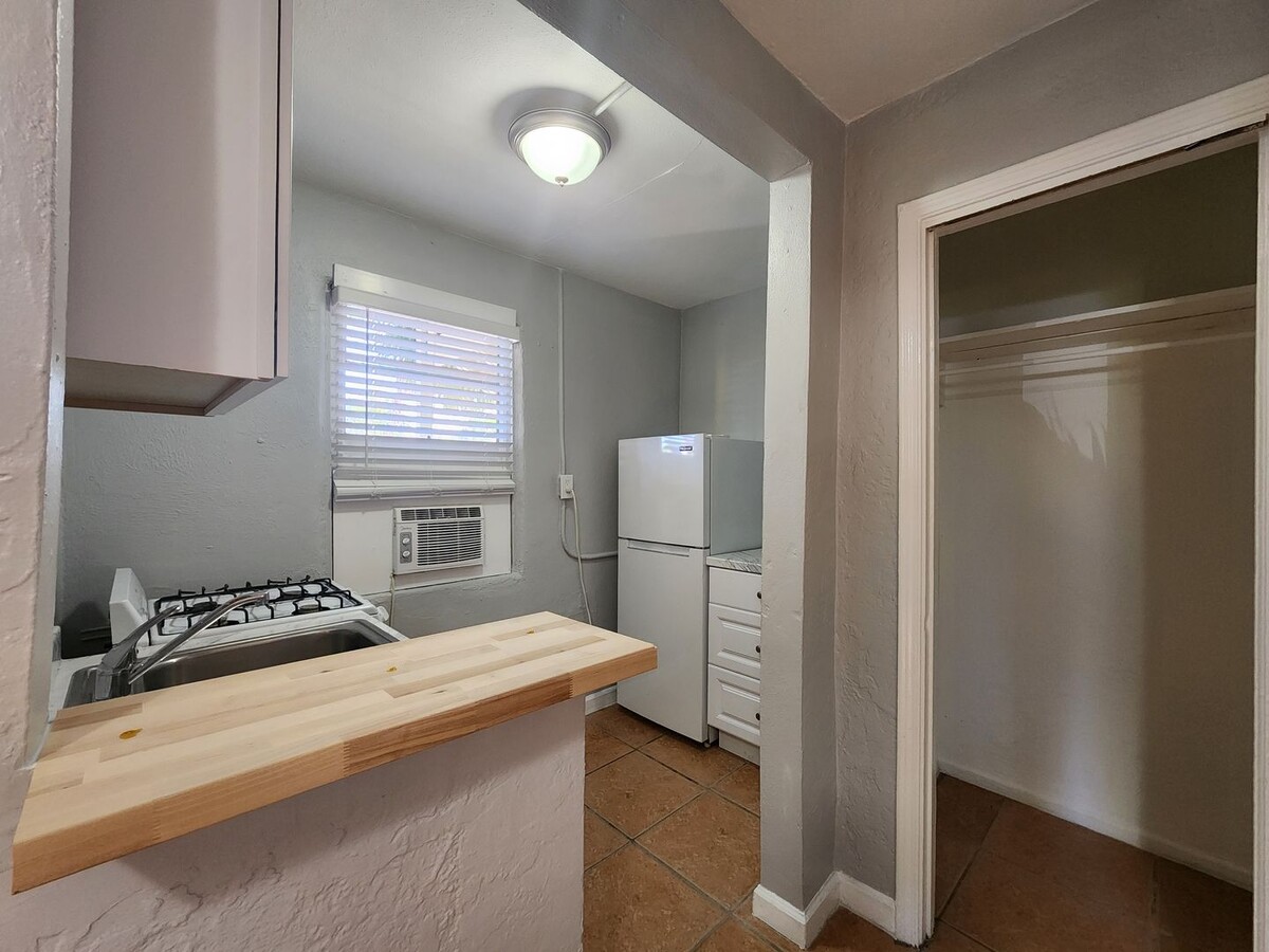 Photo - Studio Apartment Unidad 1214-4