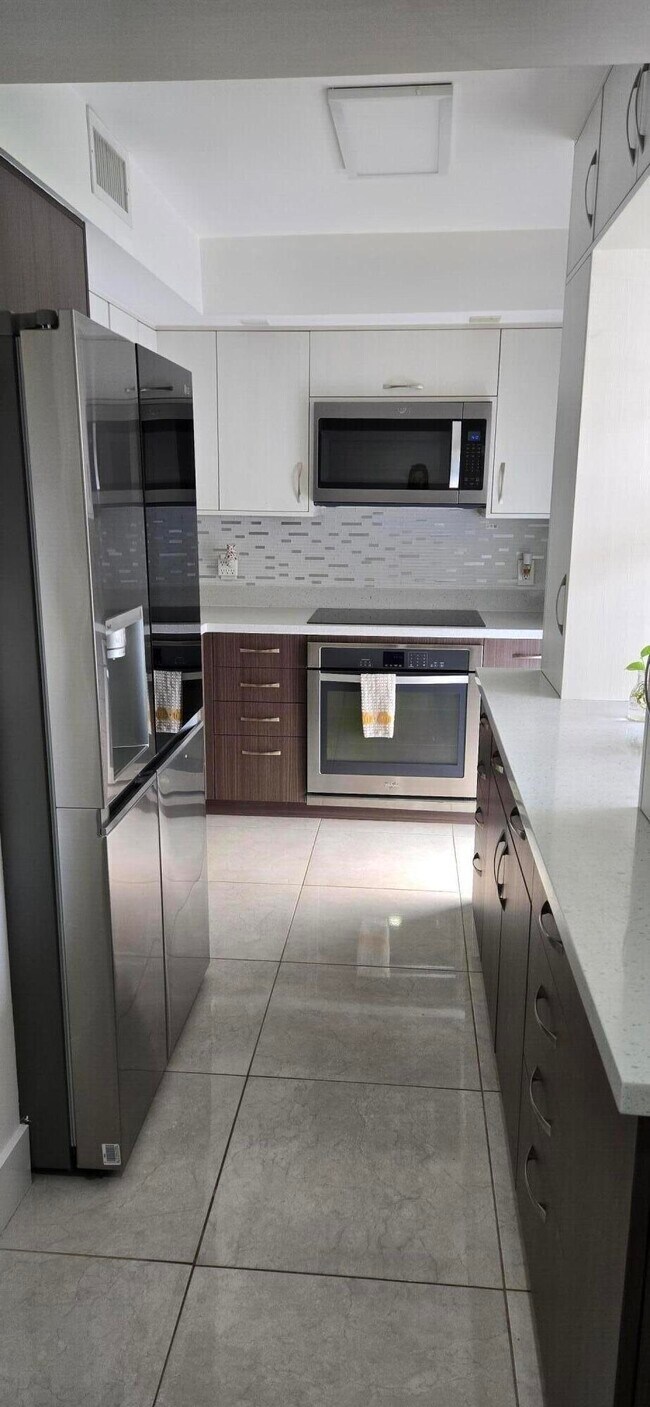 Photo - 3300 N Palm Aire Dr Unit 109