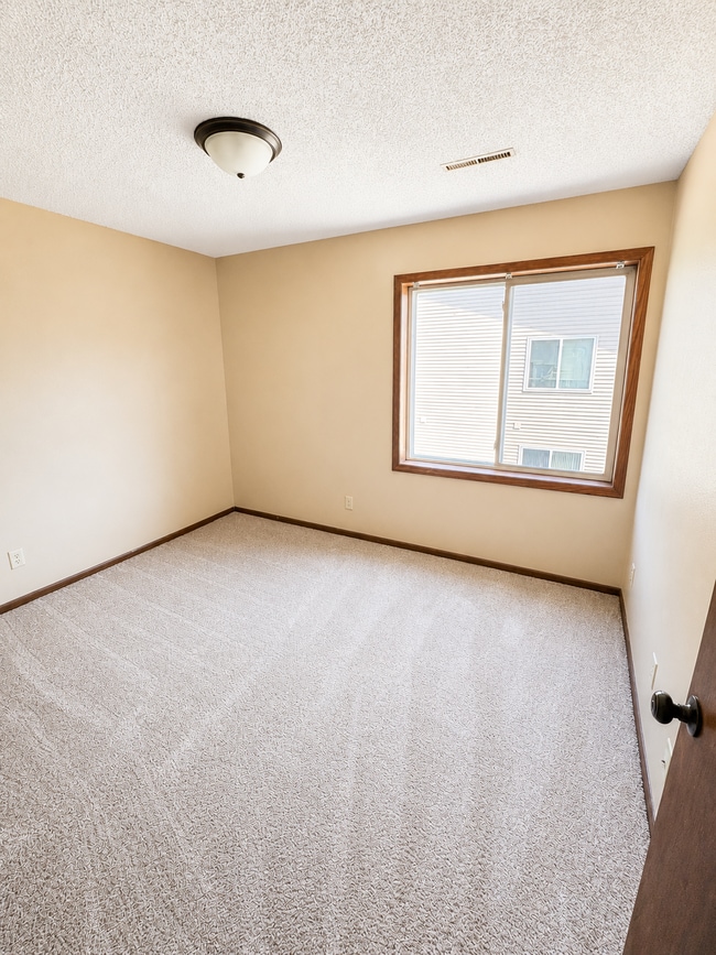 Photo - 3271 Ansborough Ave