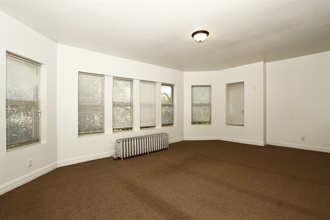 Photo - 7800 S Michigan Ave Chicago, IL 60619