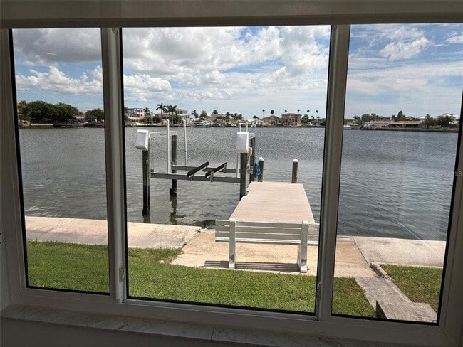 Photo - 241 176th Ave E
