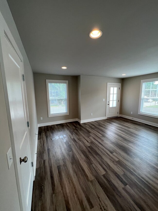 Photo - Topper Heights Unit 311