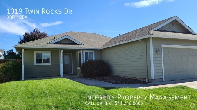 Building Photo - 1319 Twin Rocks Dr Rental