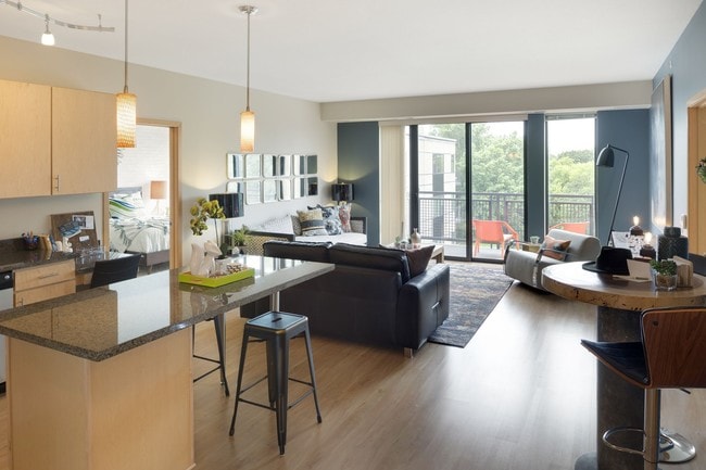 Photo - Ellipse on Excelsior and E2