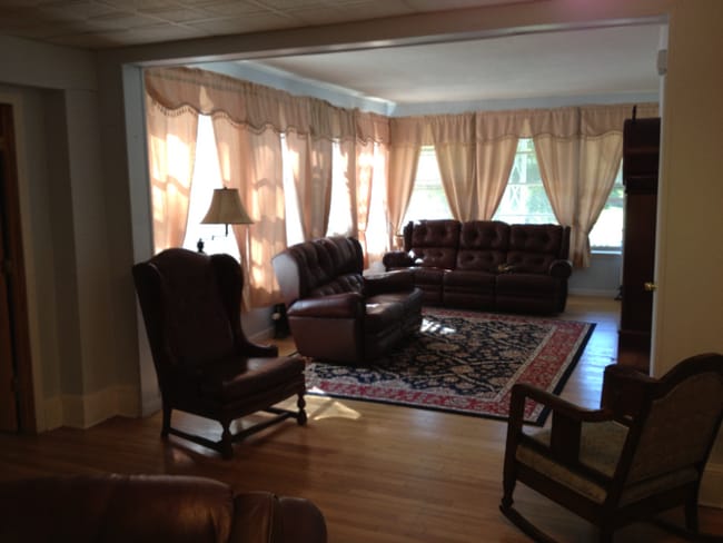 Photo - 1 Pomfret Rd Unit 1A