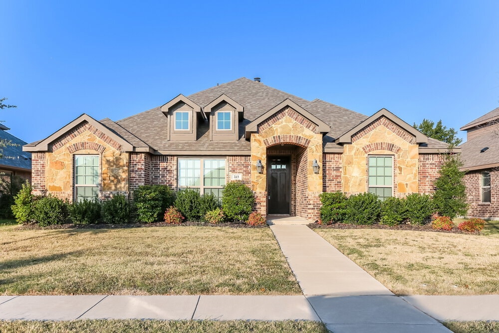 Photo - 215 Sunrise Ln