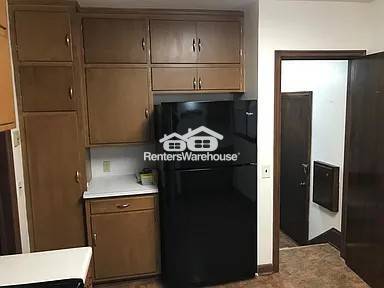 Photo - 123 N Broad St