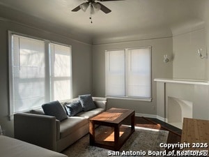 Photo - 309 E Lullwood Ave