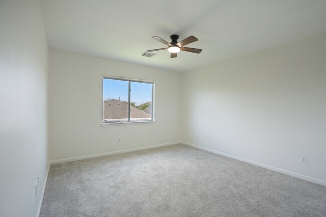 Photo - 4419 Crossvine Ave