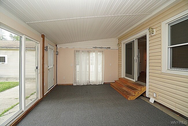 Building Photo - 55 Cornell Ave Rental