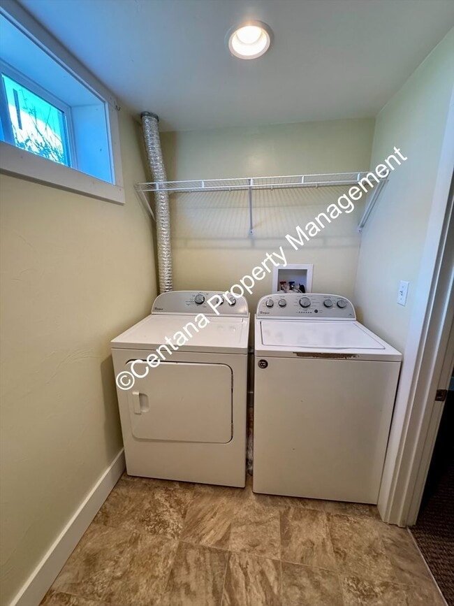 Photo - 616 E 4th St Unidad Basement