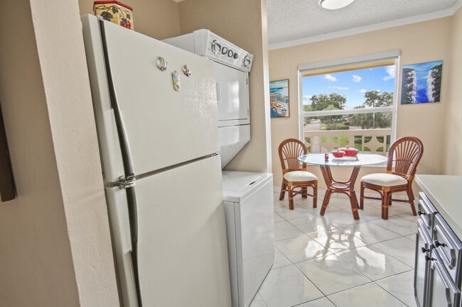 Photo - 1001 Flame Vine Ave Unit 202