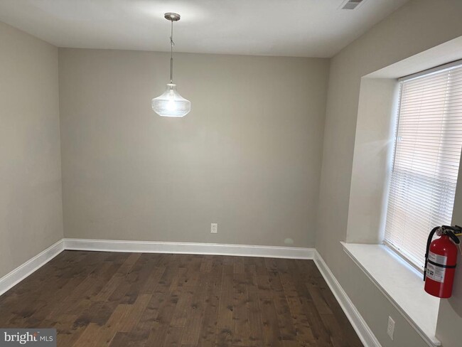 Photo - 313 Fountain Hall Ct