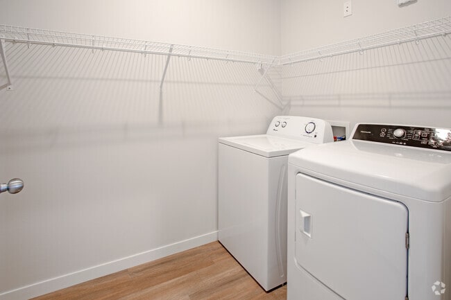 2BR, 2BA
