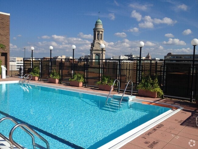 Building Photo - 1420 N St NW Unit Towne Terrace East #1007 Rental