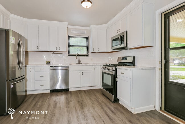 Photo - 10501 Laddie Dr