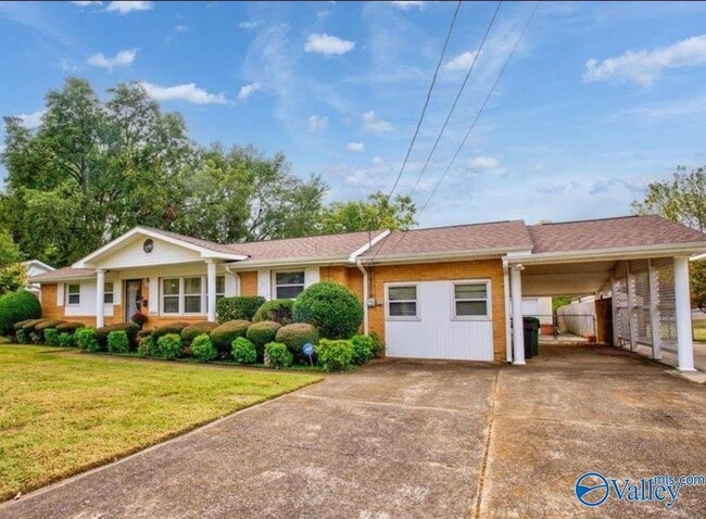Building Photo - 3809 Saturn Dr SW