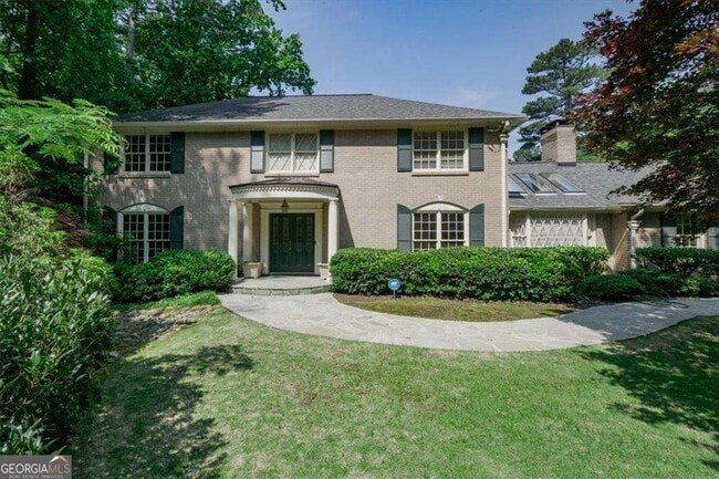 Building Photo - 2850 Cravey Dr NE