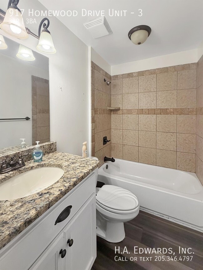 917 Homewood Dr Unit 3