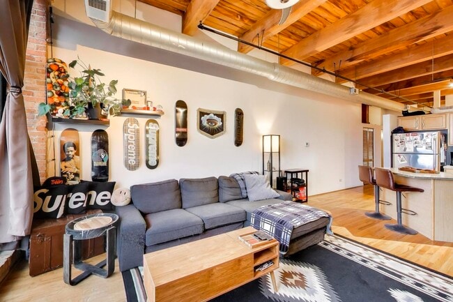 Photo - 1250 W Van Buren St Unit 607