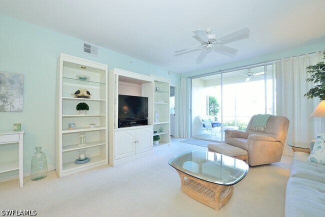 4960 Deerfield Way Unit E102